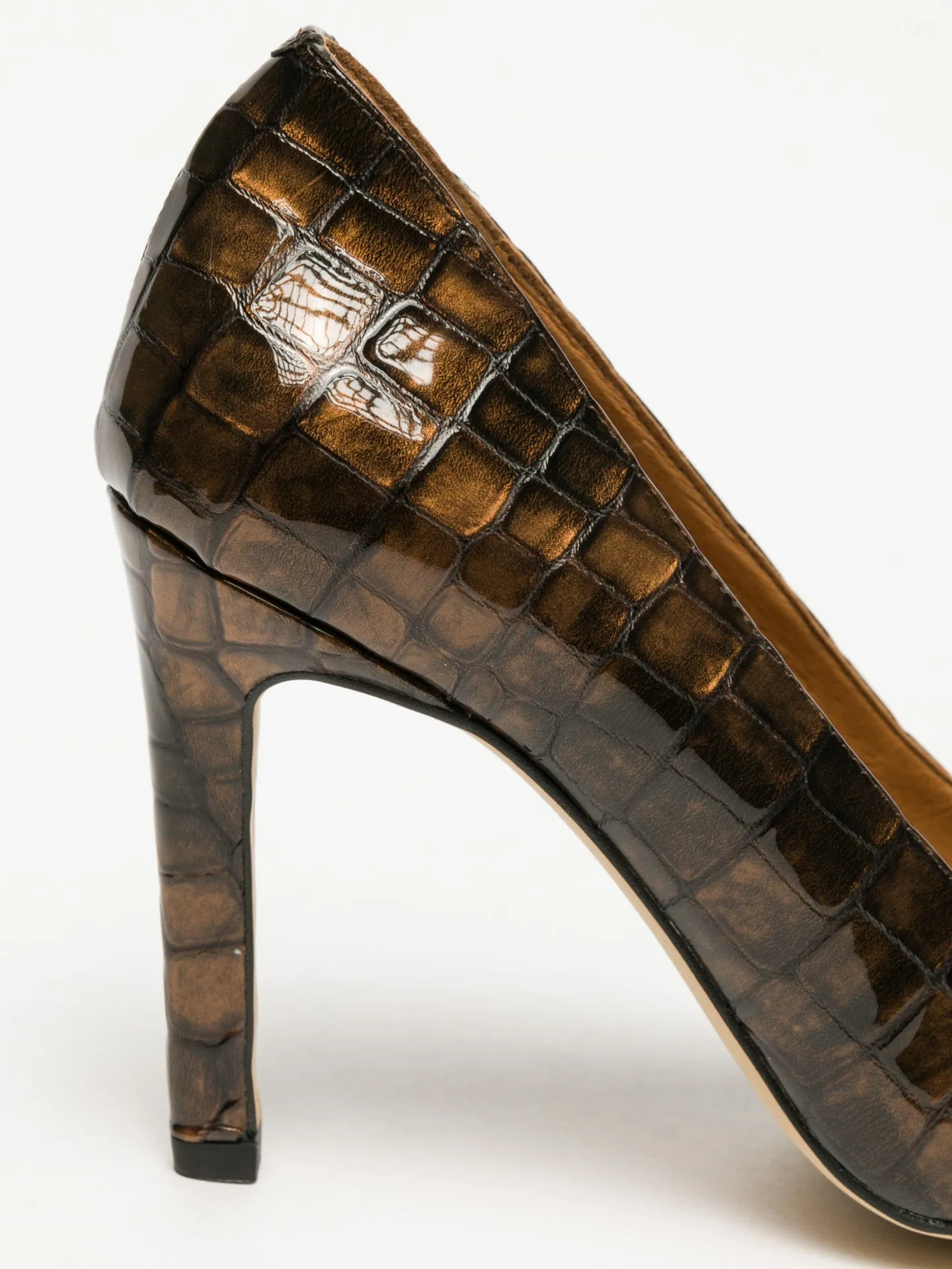 Brown Pointed Toe Shoes