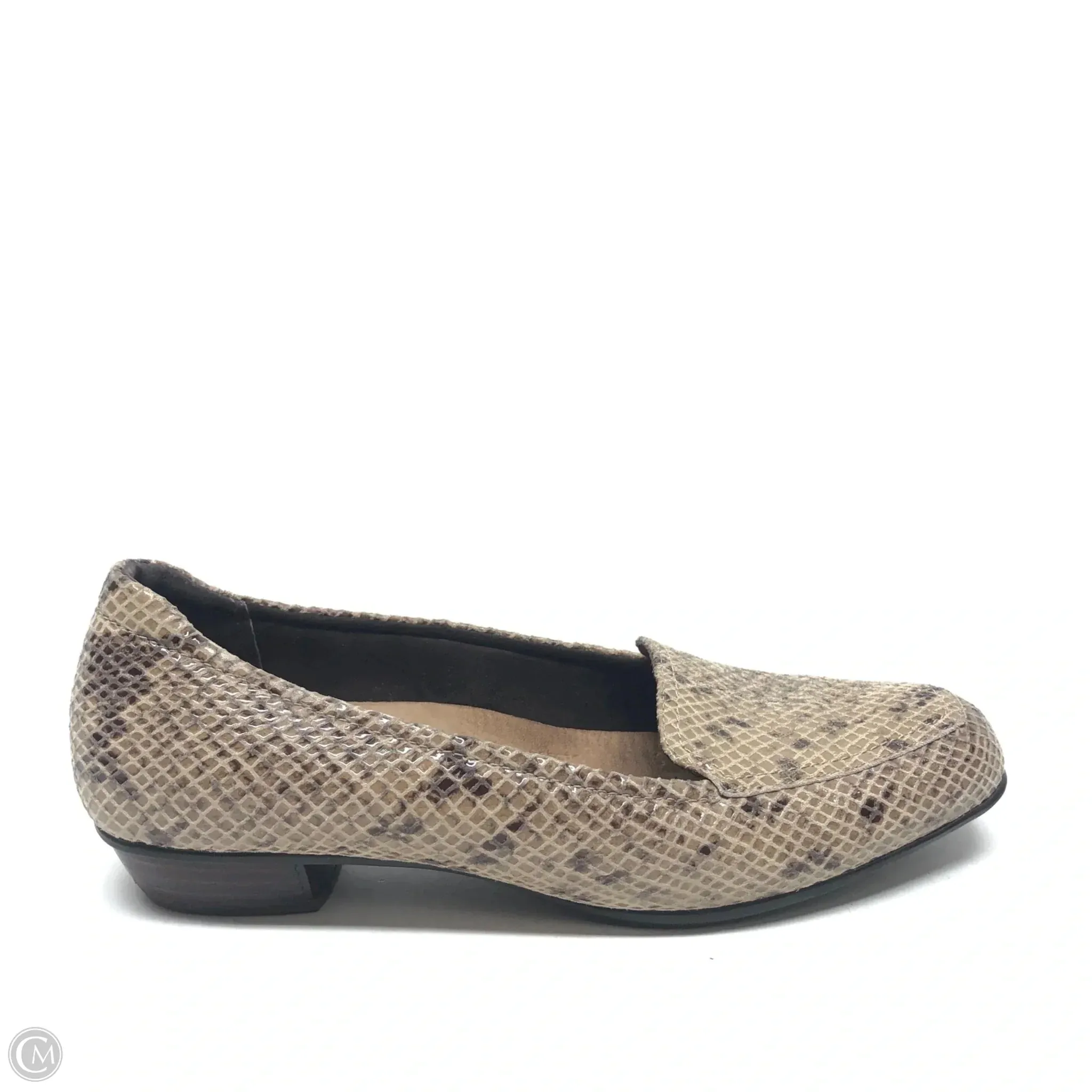 Shoes Flats By Clarks In Tan, Size: 8