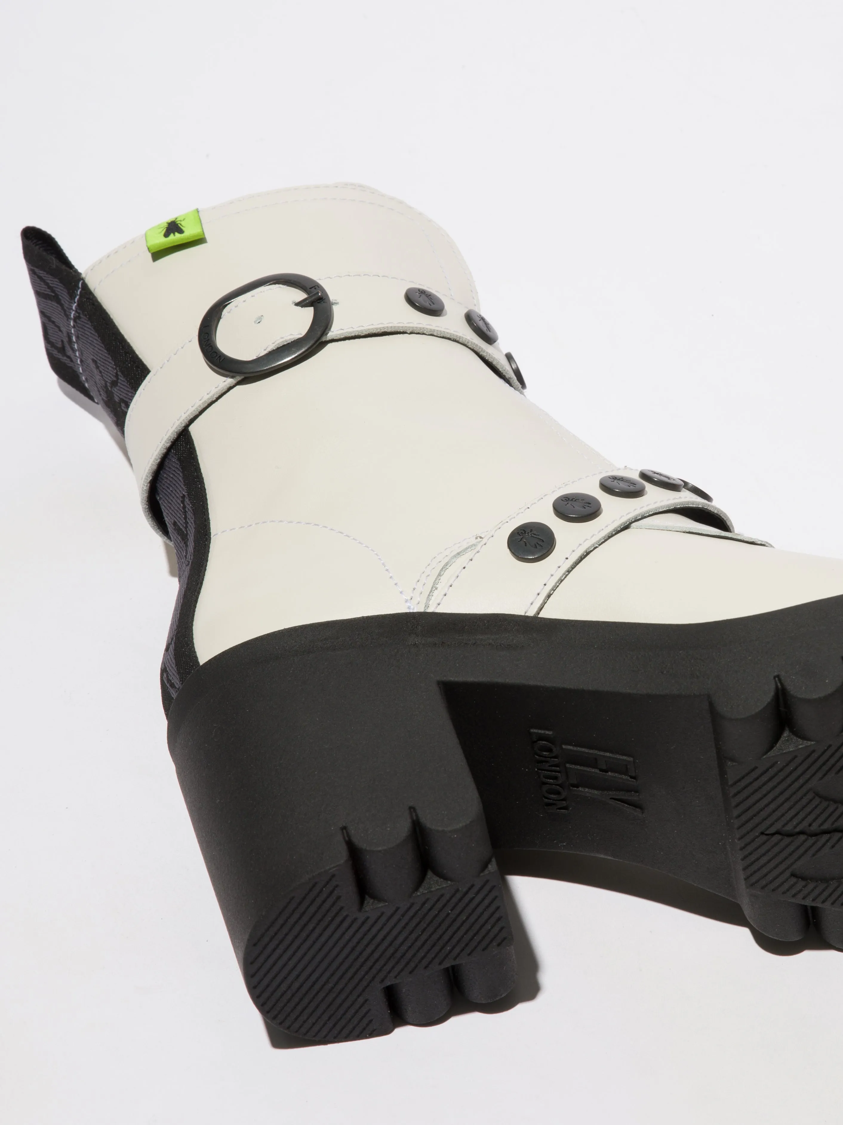 Zip Up Ankle Boots TAMA888FLY NAUSICA OFFWHITE
